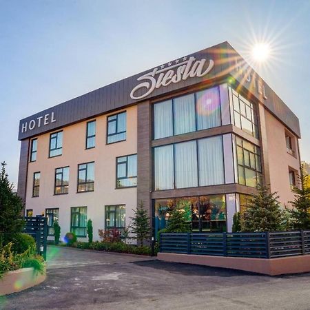 Hotel Siesta Ужице Екстер'єр фото